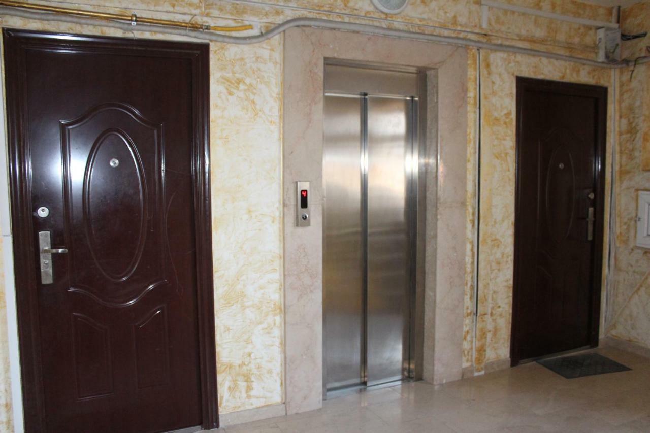 Batumi Apartment In Front Of Sheraton Esterno foto