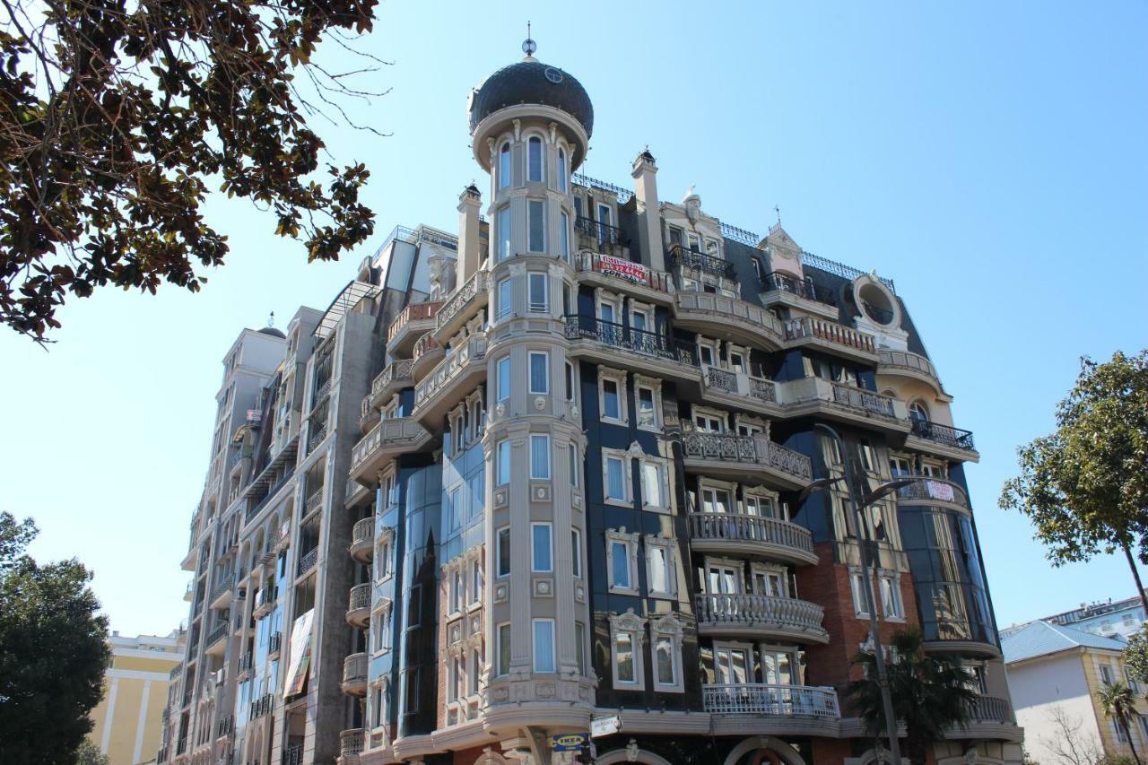 Batumi Apartment In Front Of Sheraton Esterno foto