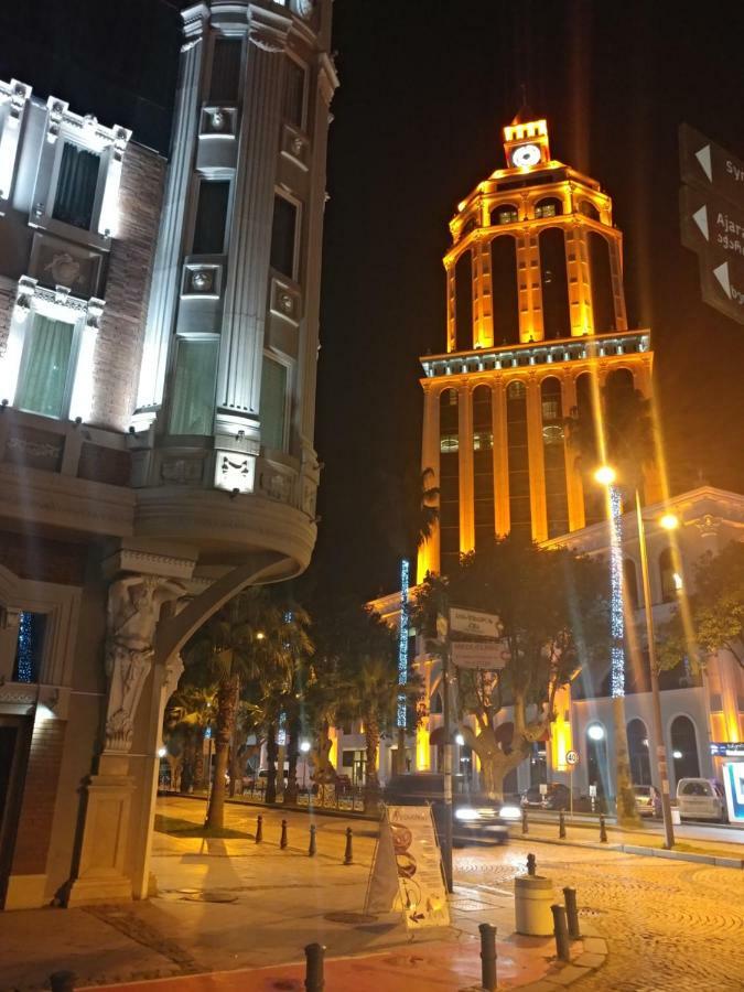 Batumi Apartment In Front Of Sheraton Esterno foto